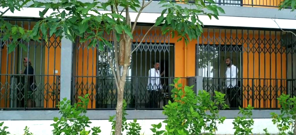 Collapsible folding gate installation in Boisar Palghar