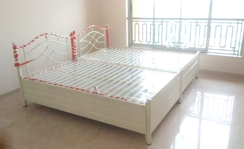 King size iron bed manufacturer in Mumbai by Prabhat Beds