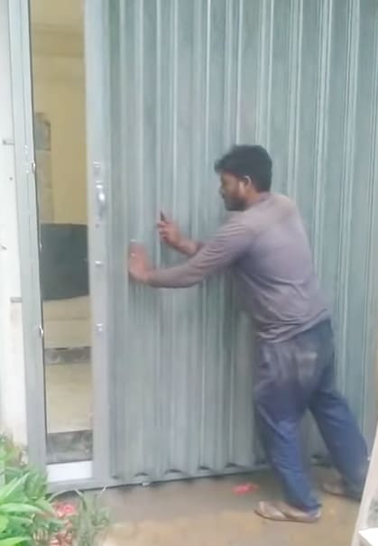 MS folding collapsible gate installation for commercial and industrial security in Mumbai