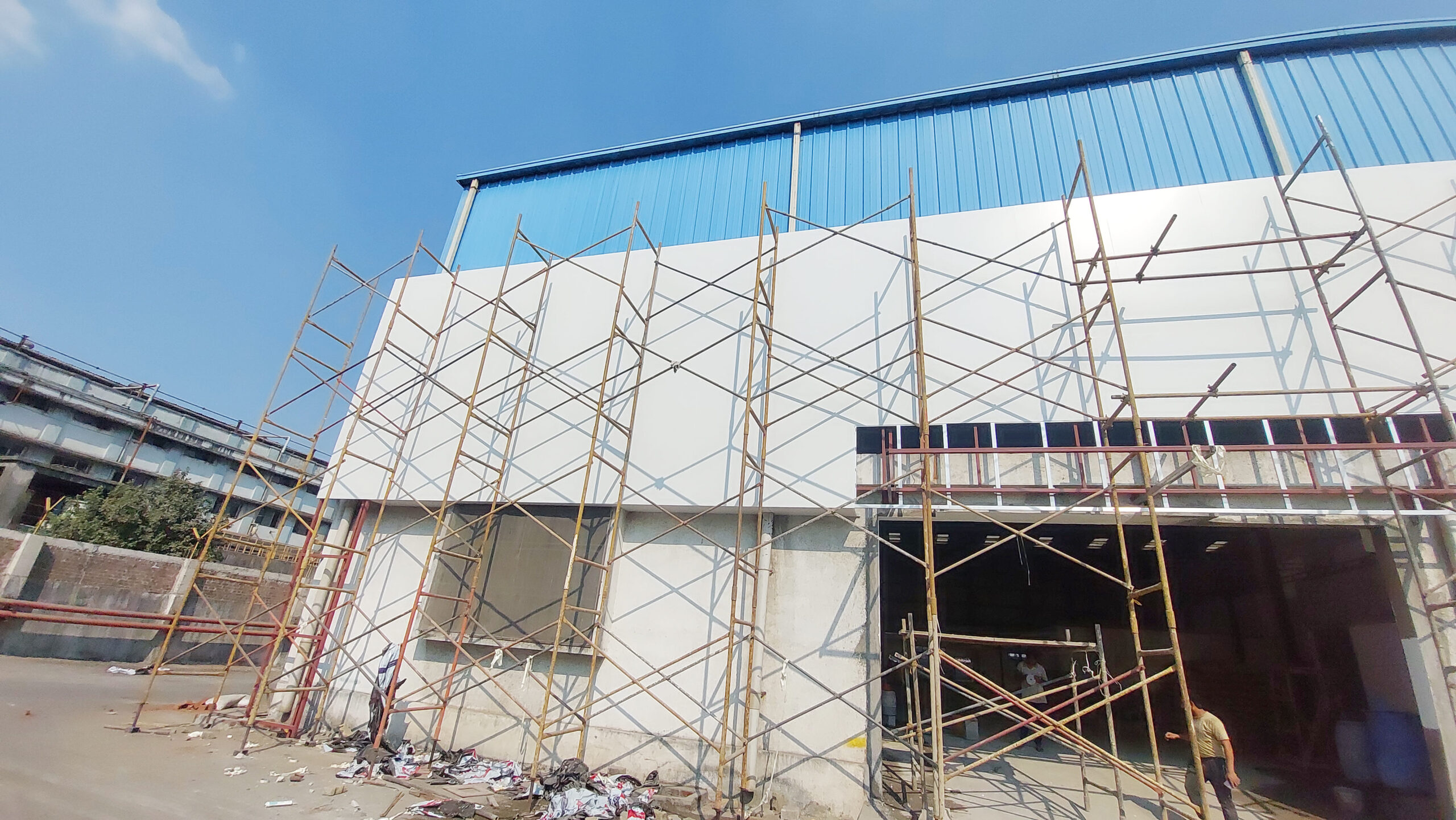 Terrace shed fabricated in Navi Mumbai with strong metal structure and polycarbonate roofing